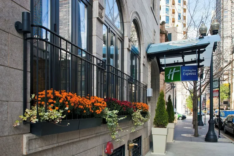 Hotel Cass exterior