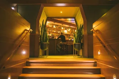 Restaurant and bar at Freehand Chicago
