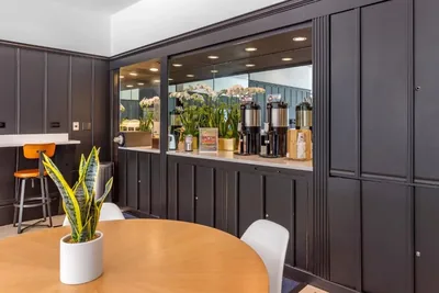 Restaurant and bar at Hotel Blake
