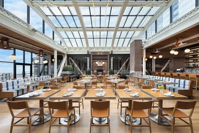 Restaurant and bar at Chicago Athletic Association Hotel
