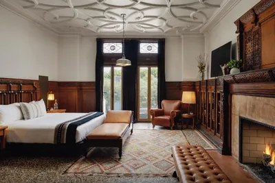Suite at Chicago Athletic Association Hotel
