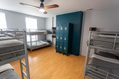 Suite at Chicago Parthenon Hostel