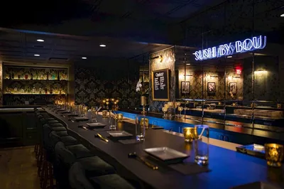 Restaurant and bar at Claridge House