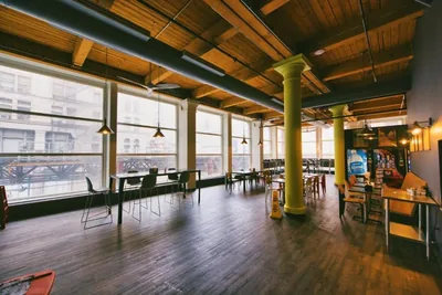 Restaurant and bar at HI Chicago \u2014 the J. Ira and Nicki Harris Family Hostel
