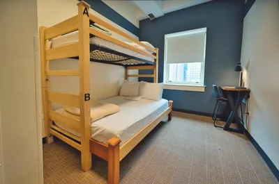 Suite at HI Chicago \u2014 the J. Ira and Nicki Harris Family Hostel