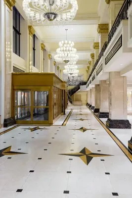 Lobby at JW Marriott Chicago