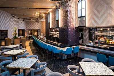 Restaurant and bar at LondonHouse Chicago