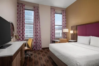 Guest room at Hampton Inn Chicago Downtown/N Loop/Michigan Ave