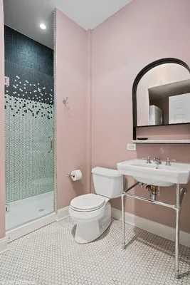 Guest room at Neighborhood Hotel Lincoln Park