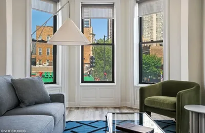 Guest room at Neighborhood Hotel Lincoln Park