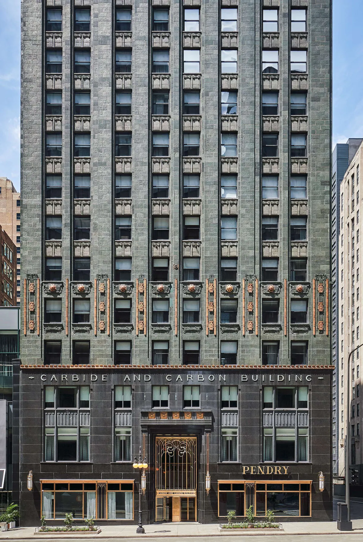 Pendry Chicago exterior