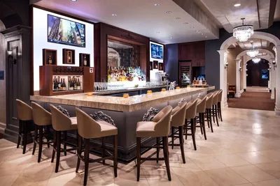Restaurant and bar at Residence Inn Chicago Downtown/Loop/Loop