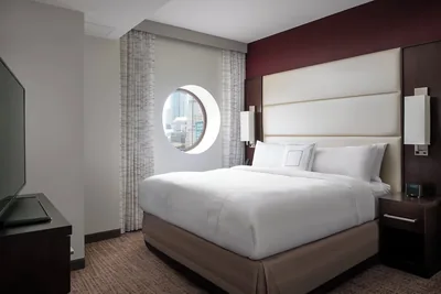 Guest room at Residence Inn Chicago Downtown/Loop/Loop