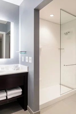 Guest room at Residence Inn Chicago Downtown/Loop/Loop