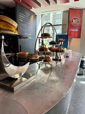 Restaurant and bar at Sports Illustrated Chicago