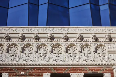 Viceroy Chicago exterior