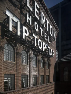 Warwick Allerton - Chicago exterior