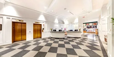 Lobby at Warwick Allerton - Chicago