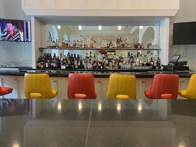 Restaurant and bar at Warwick Allerton - Chicago